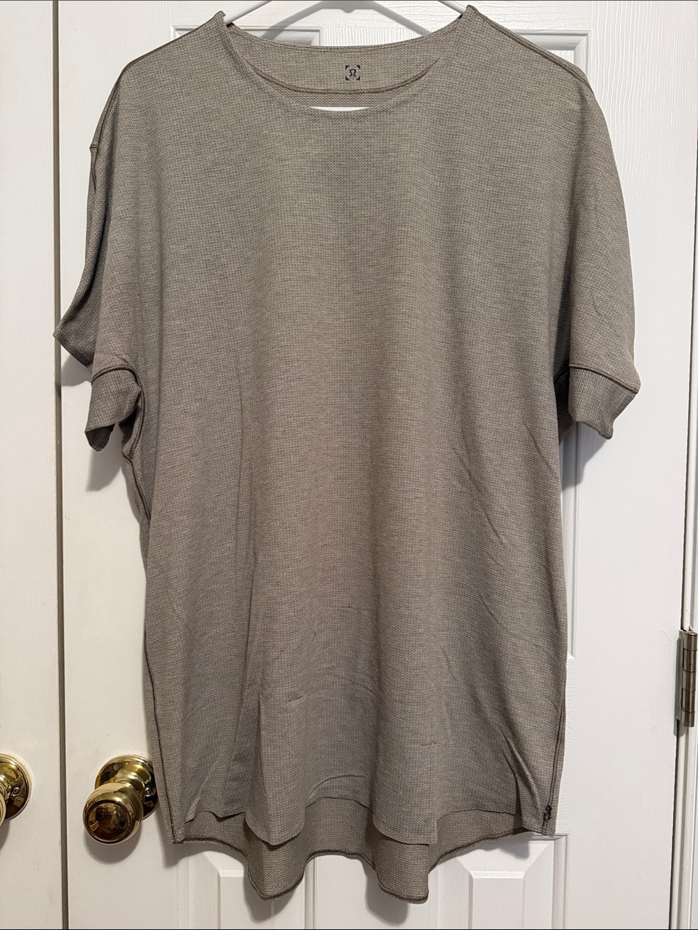 lululemon athletica Men's Short-Sleeve Shirt in Taupe